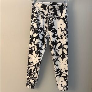 Sage Monochrome Floral Ankle Pants